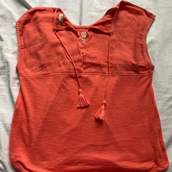 Embroidered Hollister Top - Picture 2 of 2